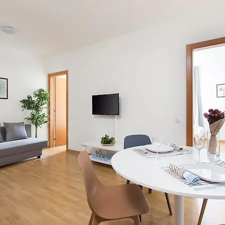 Apartment Sunny 3bd Only For Families In Poblenou Next To The Sea!