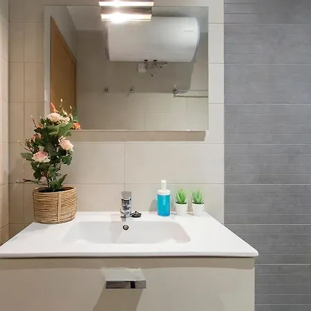 Sunny 3bd Only For Families In Poblenou Next To The Sea! Apartment *
