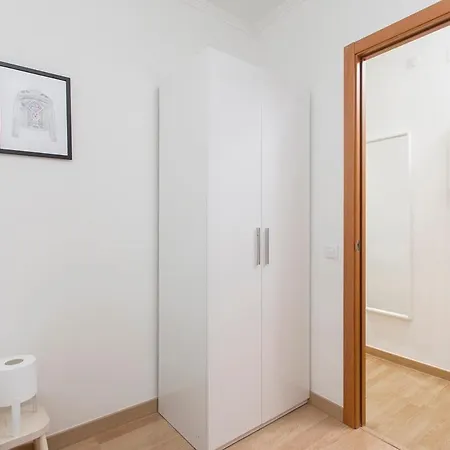 Sunny 3bd Only For Families In Poblenou Next To The Sea! * Barcelona