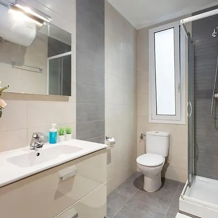 Apartment Sunny 3bd Only For Families In Poblenou Next To The Sea! *